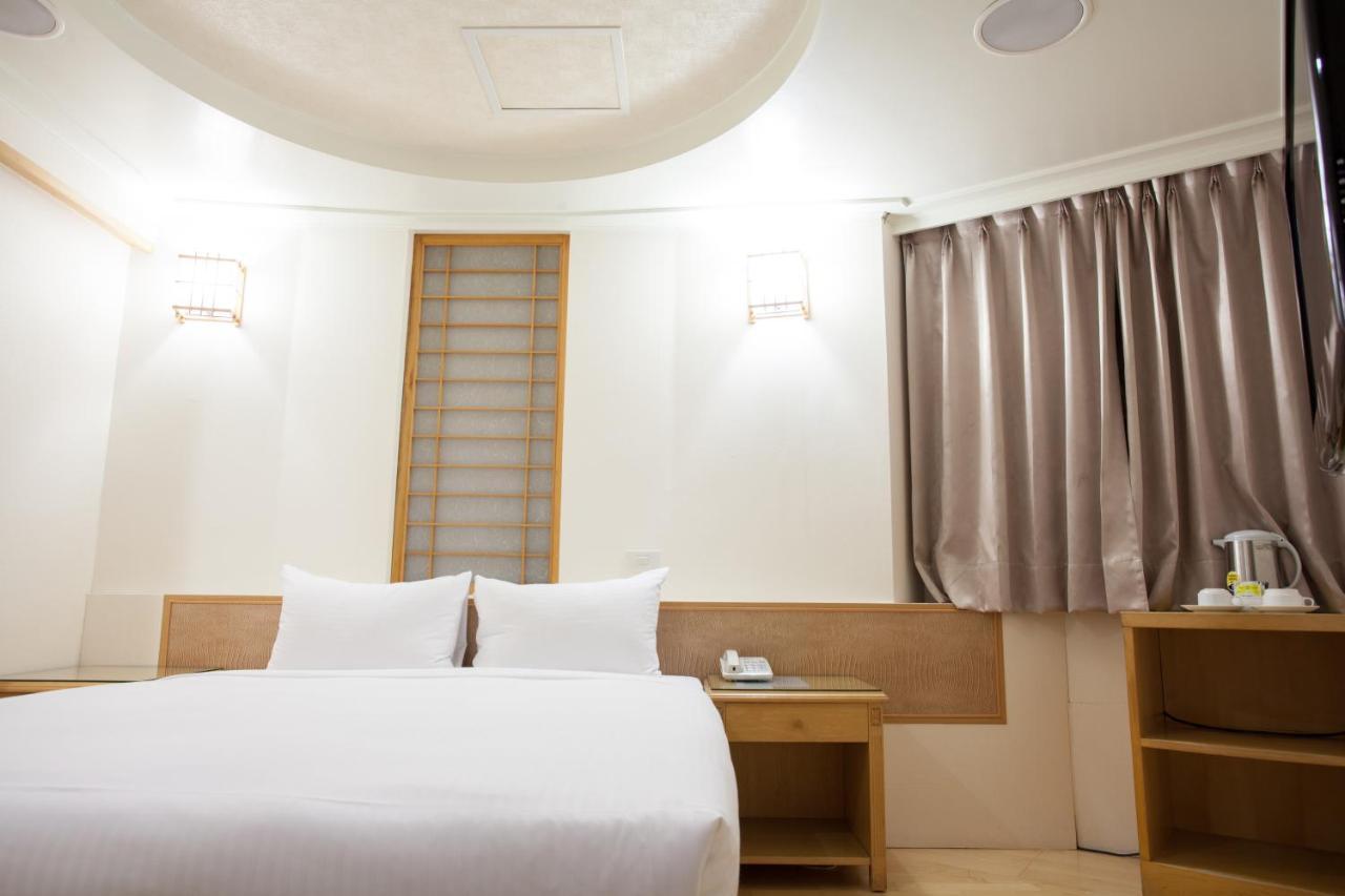 ฮาราซูรุ โฮเต็ล Hotel เถาหยวน ภายนอก รูปภาพ